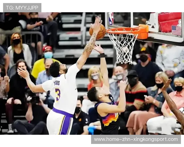 戴维斯保护篮筐无处不在,洛杉矶封锁禁区