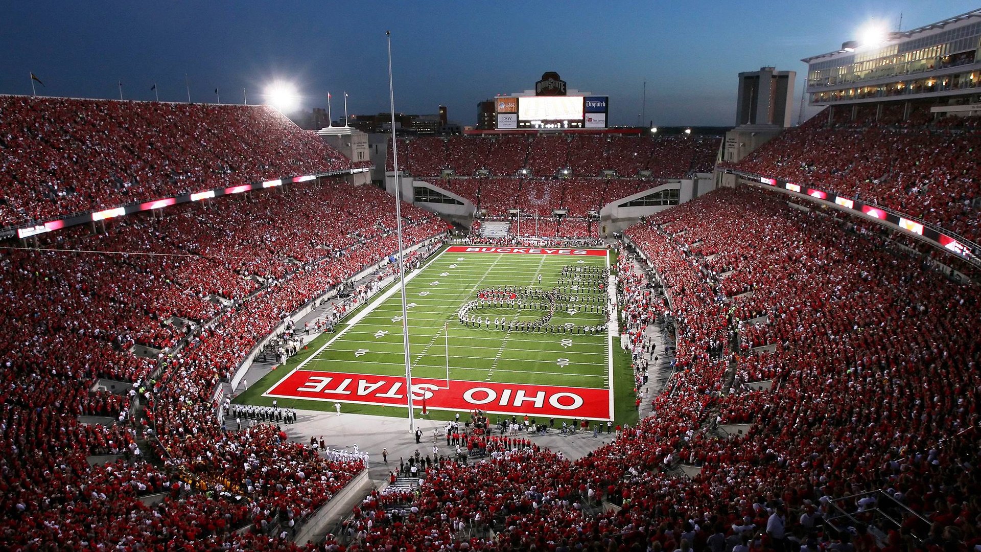 足球俱乐部转会策略